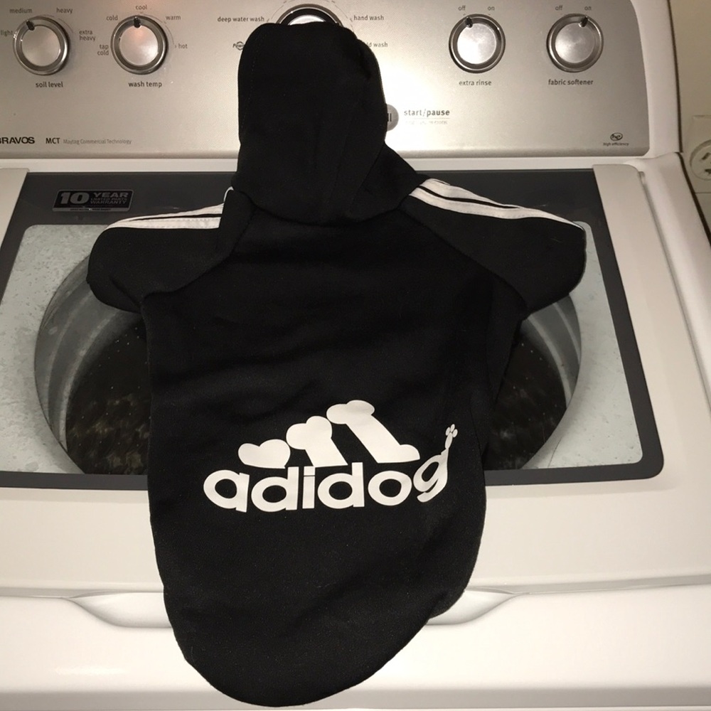 Dog sweater (Adidas) adidog